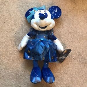 Disney Minnie Main Attraction Peter Pan Plush